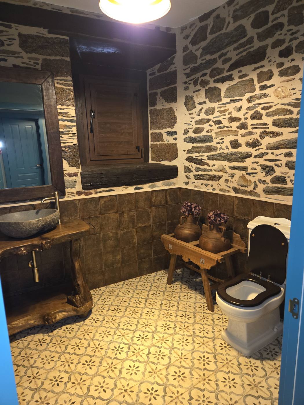 Baño rústico de Habitaciones Literas