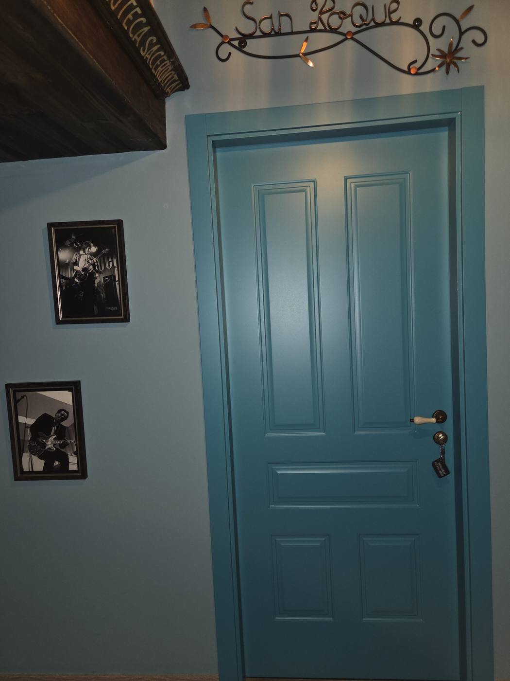 Puerta de entrada del Apartamento San Roque