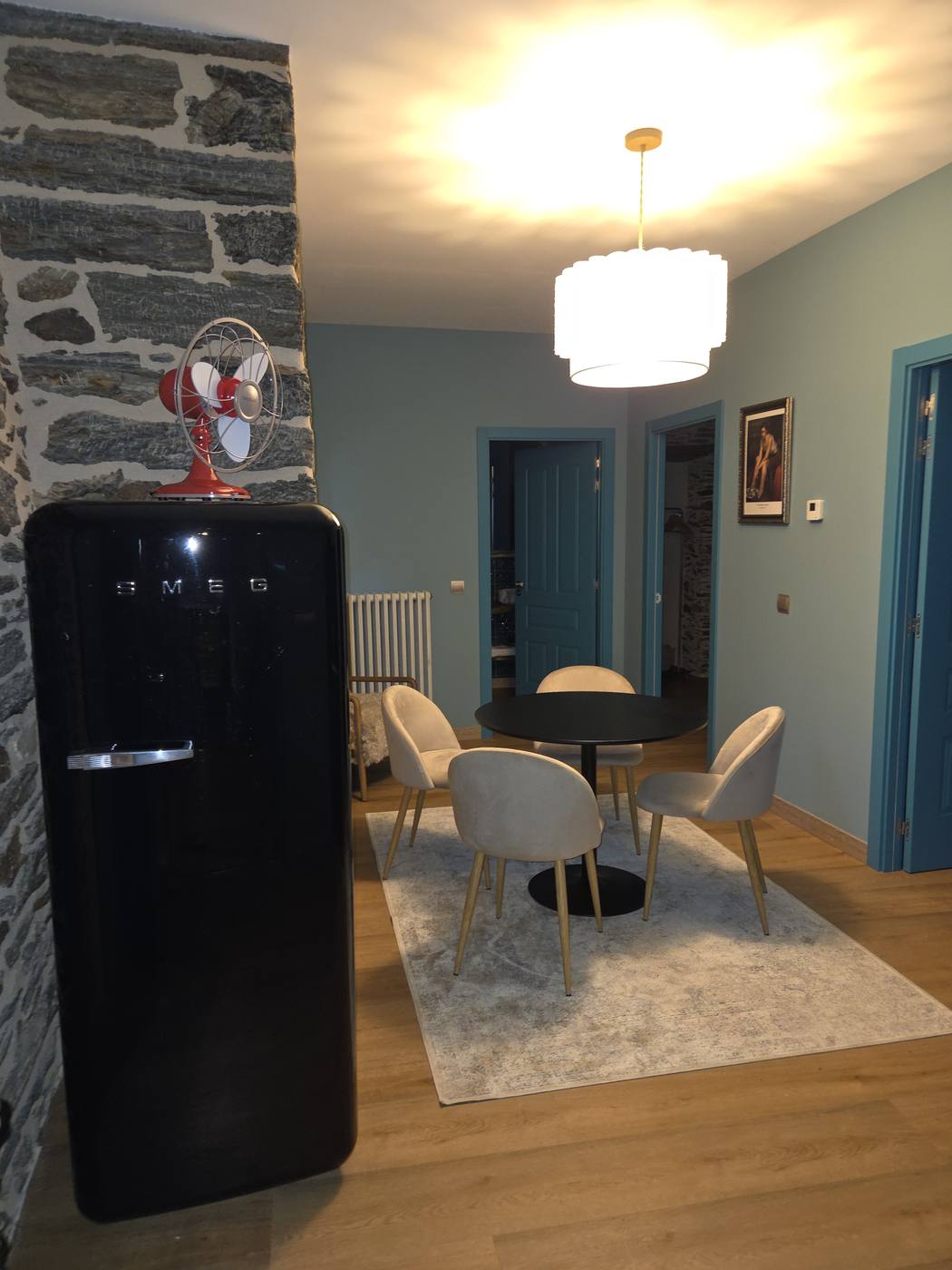 Cocina y comedor del Apartamento San Roque